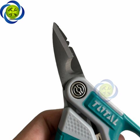 Kéo thợ điện 170mm Total THES051708