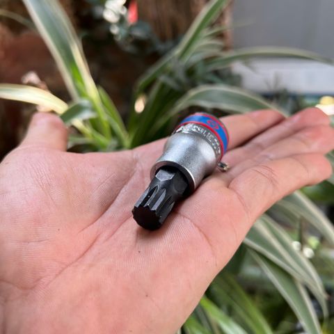 Bộ đầu tuýp lục giác sao 12 cạnh có 5 chi tiết Kingtony 4105PR