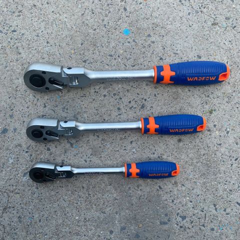 Cần siết tự động lắc léo (đầu xoay 180 độ) Wadfow WRW42xx các size 1/4 - 3/8 - 1/2 thép CR-V, 72 răng