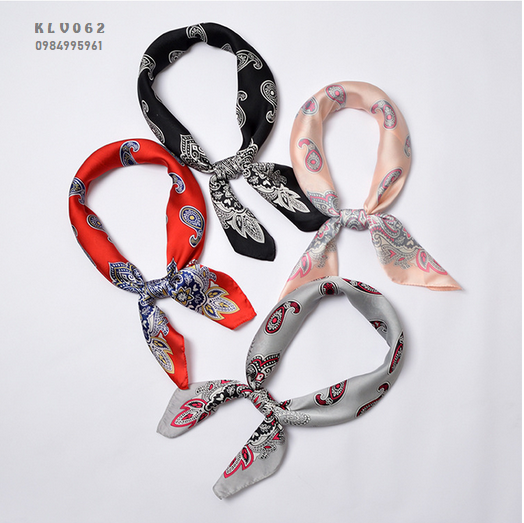 Khăn Lụa Vuông Họa Tiết (KLV062)