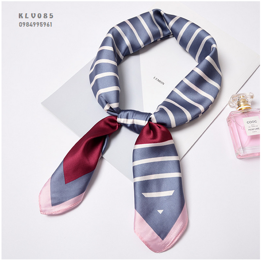 Khăn Lụa Vuông Họa Tiết - Mã KLV085