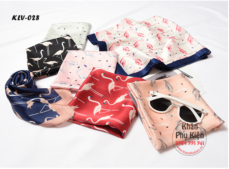 Khăn Lụa Vuông Họa Tiết (KLV028)