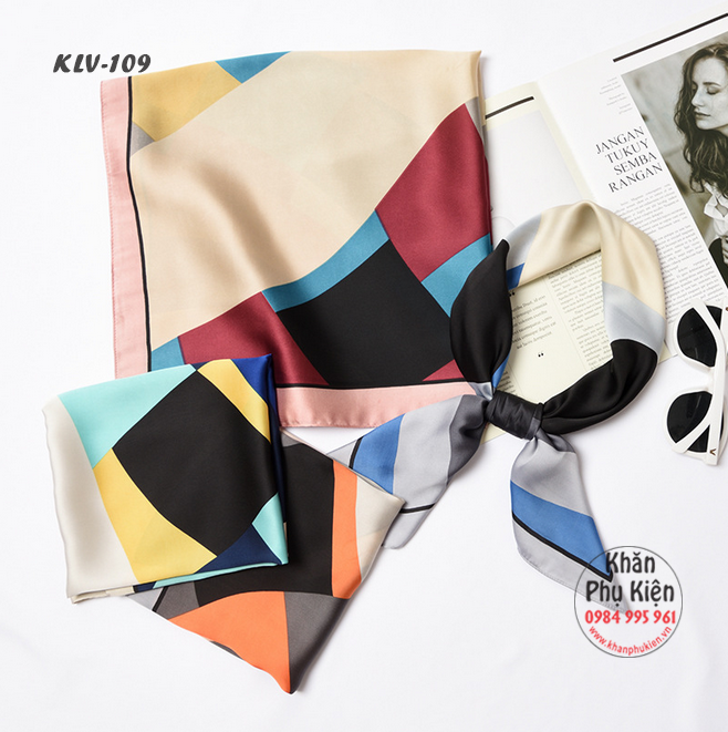Khăn Lụa Vuông Họa Tiết (KLV109)