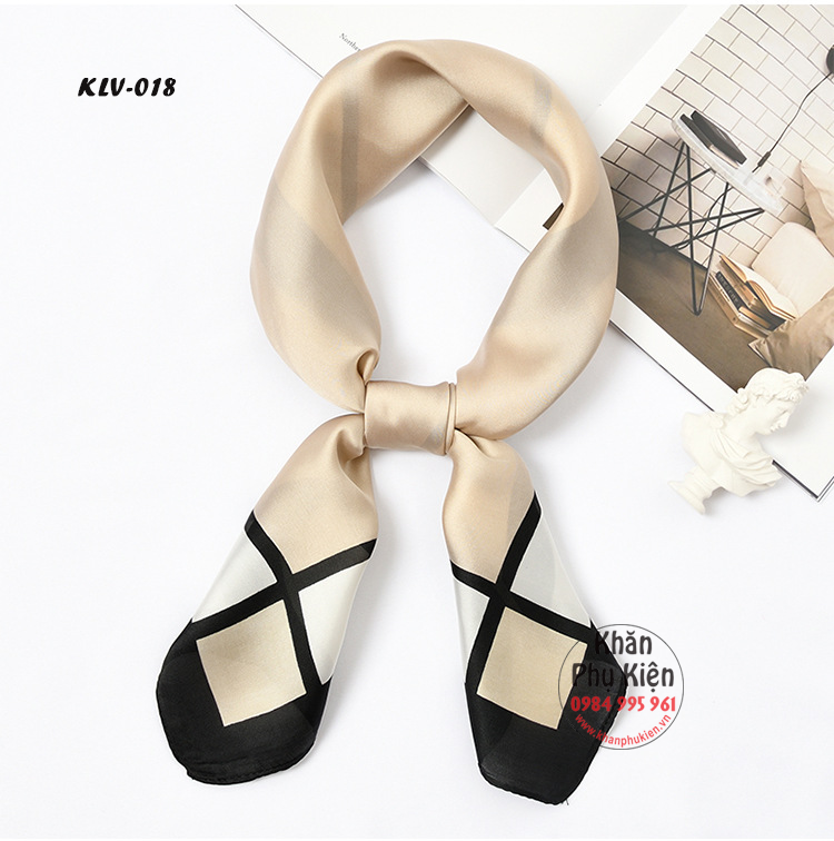 Khăn Lụa Vuông Trơn Kẻ Viền - Mã KLV018