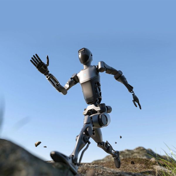 Robot hình người Pudu D9, robot phục vụ thông minh