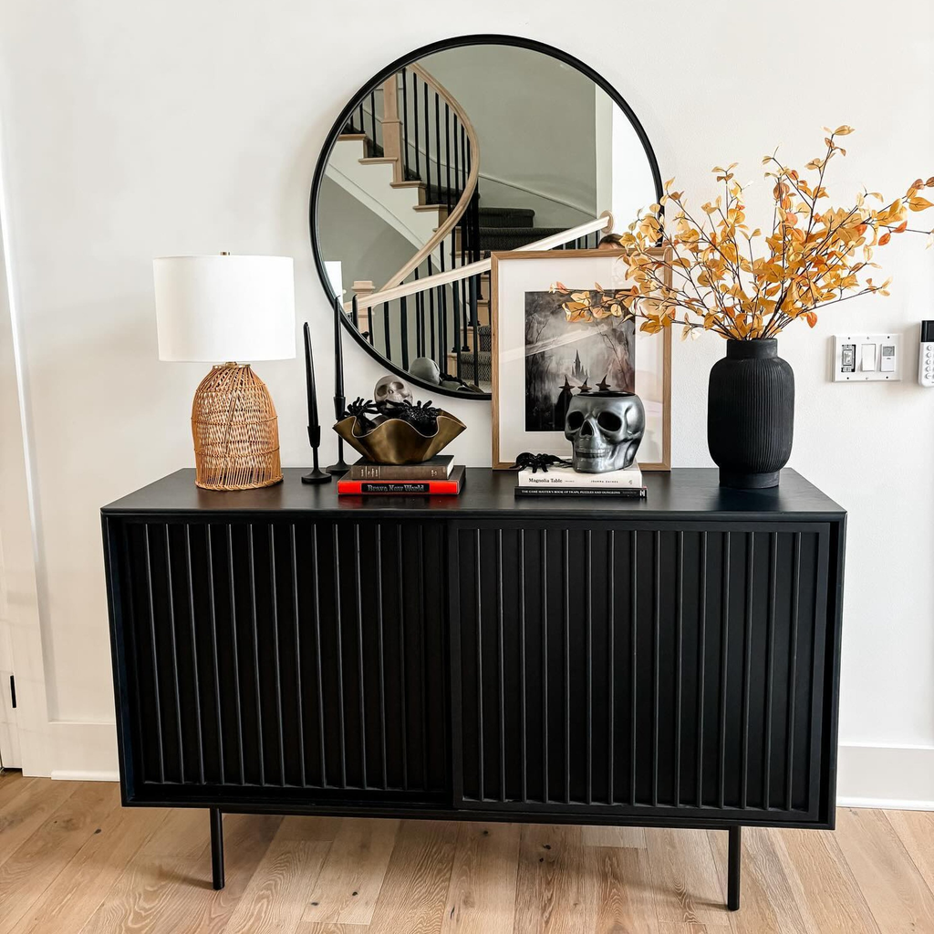 Tủ Console Sọc Dọc Cửa Lùa Chân Sắt