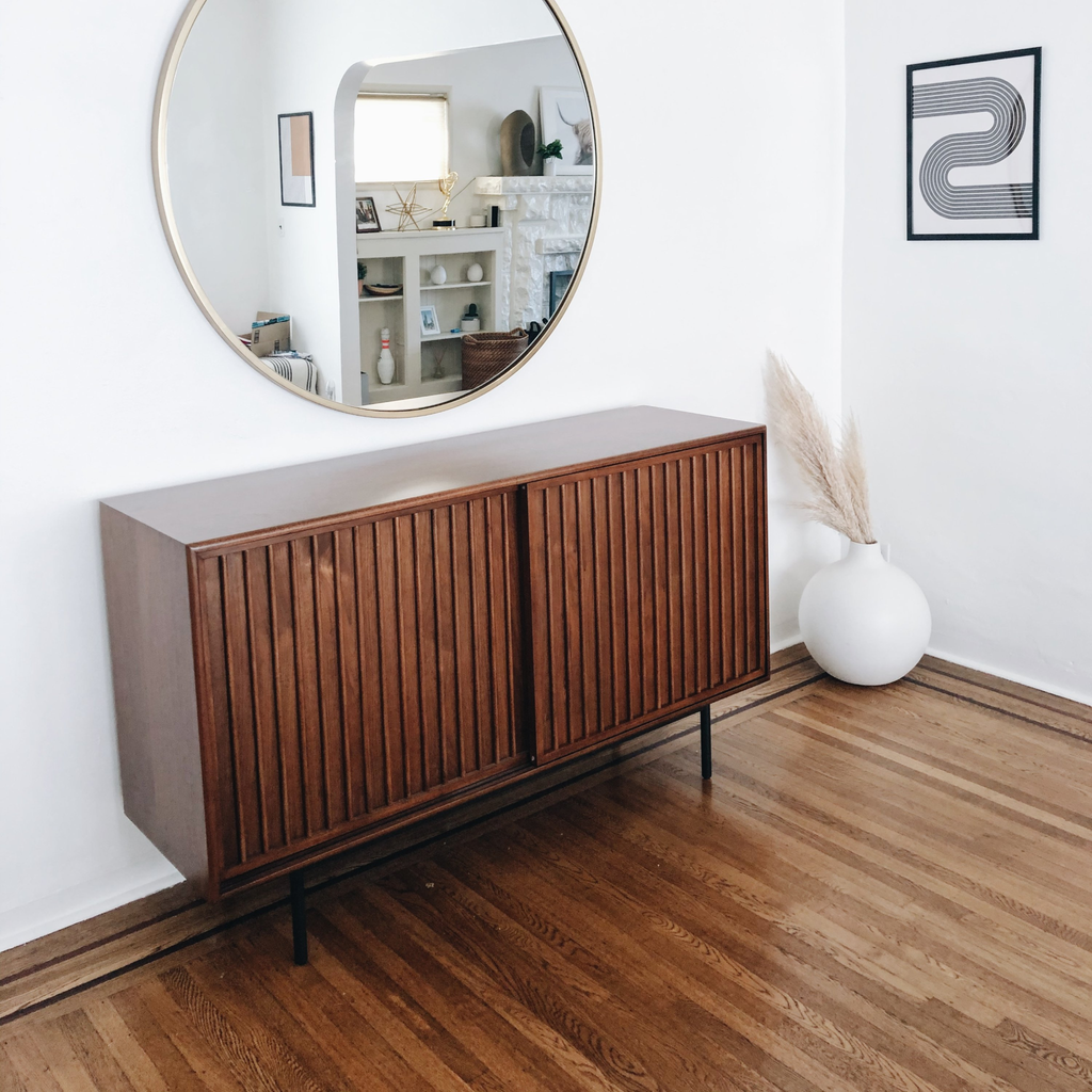 Tủ Console Sọc Dọc Cửa Lùa Chân Sắt