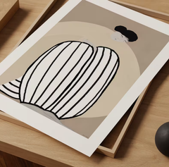 Tranh Treo Tường trừu tượng thiếu nữ bó gối tông be