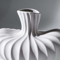 Bình Hoa Gốm Hình Bầu Kiểu Pháp Sang Trọng