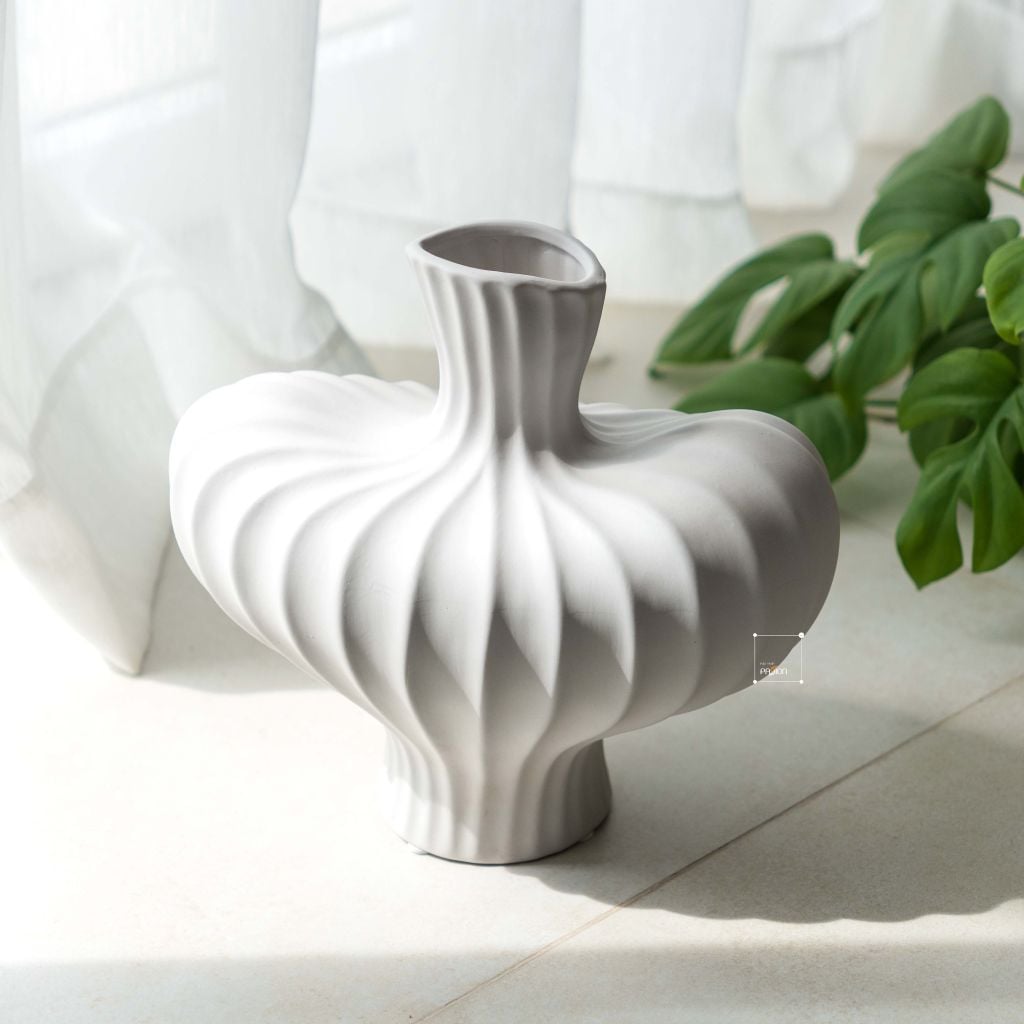 Bình Hoa Gốm Hình Bầu Kiểu Pháp Sang Trọng