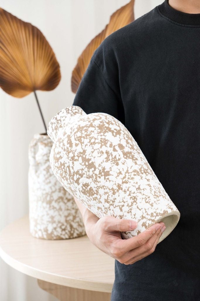 Bình Hoa Trang Trí Gốm Sứ Phong Cách Wabi Sabi