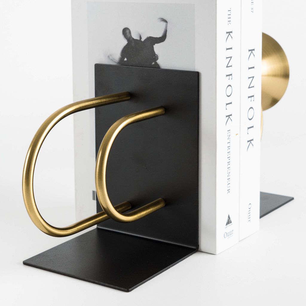 Chặn Sách Décor Hình Kèn Vàng Trang Trí Kệ