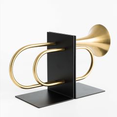 Chặn Sách Décor Hình Kèn Vàng Trang Trí Kệ