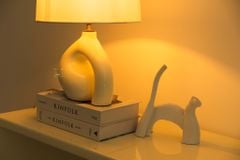 Đèn Bàn Đọc Sách Để Đầu Giường Kiểu Dáng Gợn Sóng Wabi Sabi