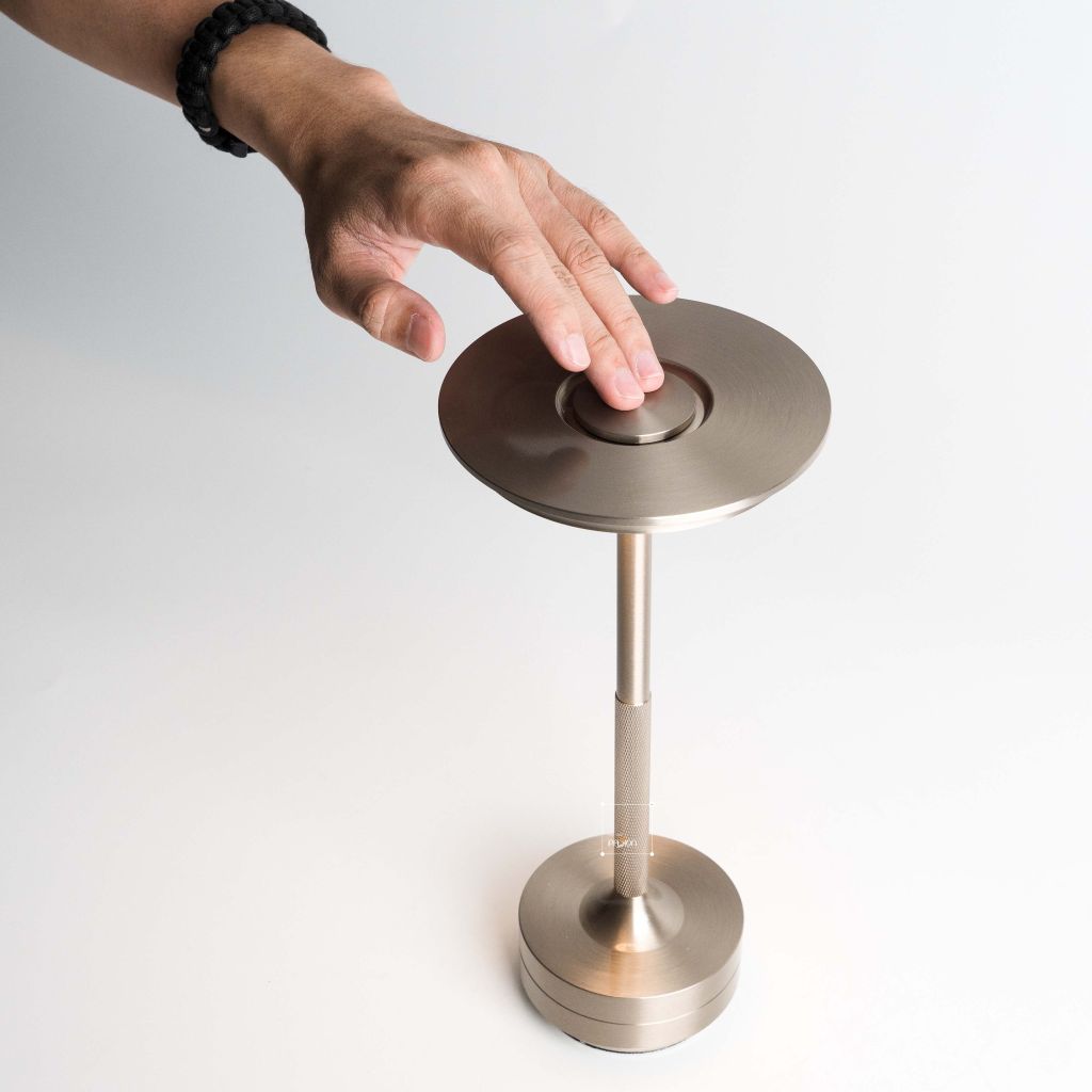 Đèn Thanh Pin Sạc Để Bàn Đèn Ăn Ngoài Trời