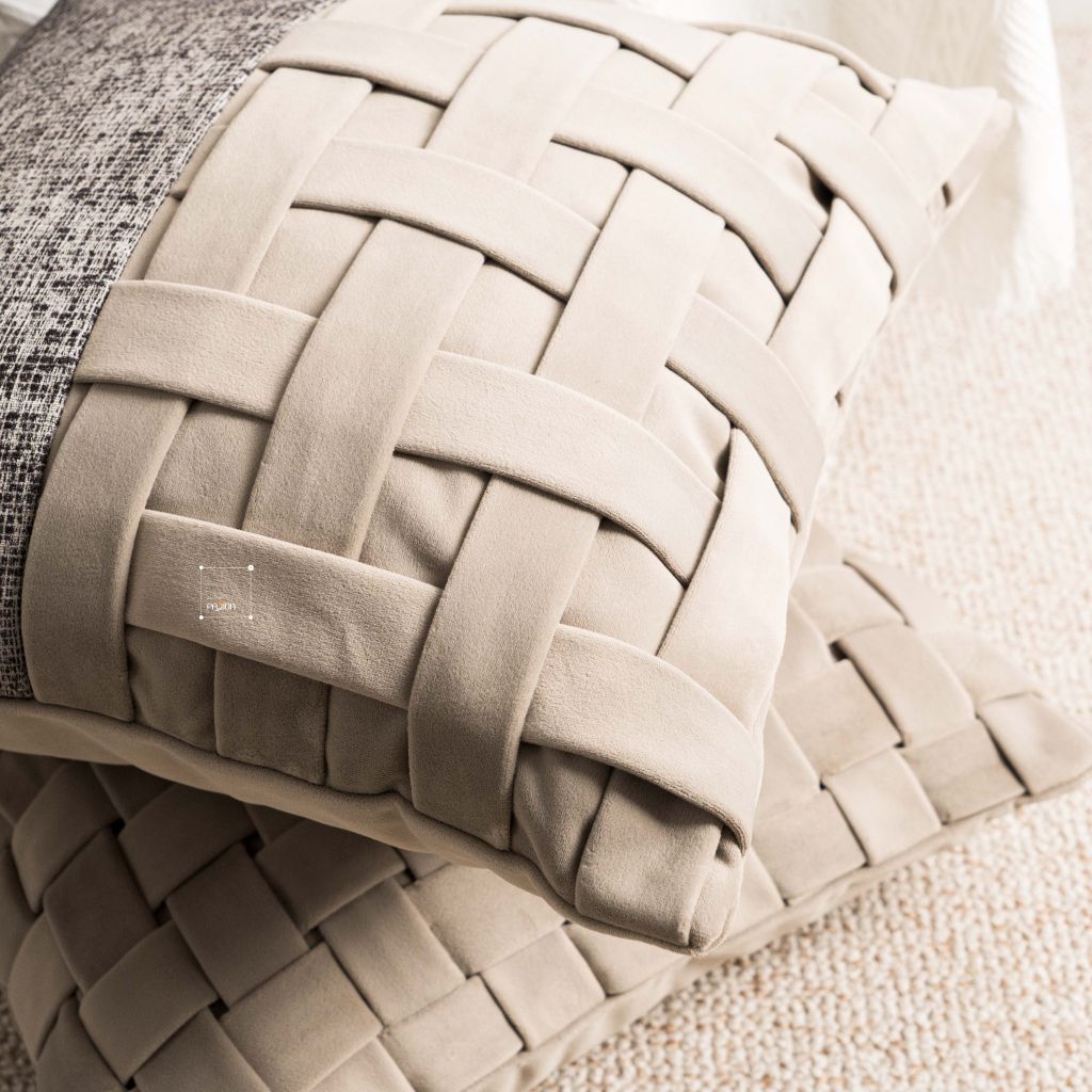 Vỏ Gối Tựa Lưng Sofa Vuông Dệt Thủ Công Cao Cấp Tua Rua Tông Nâu Nhạt