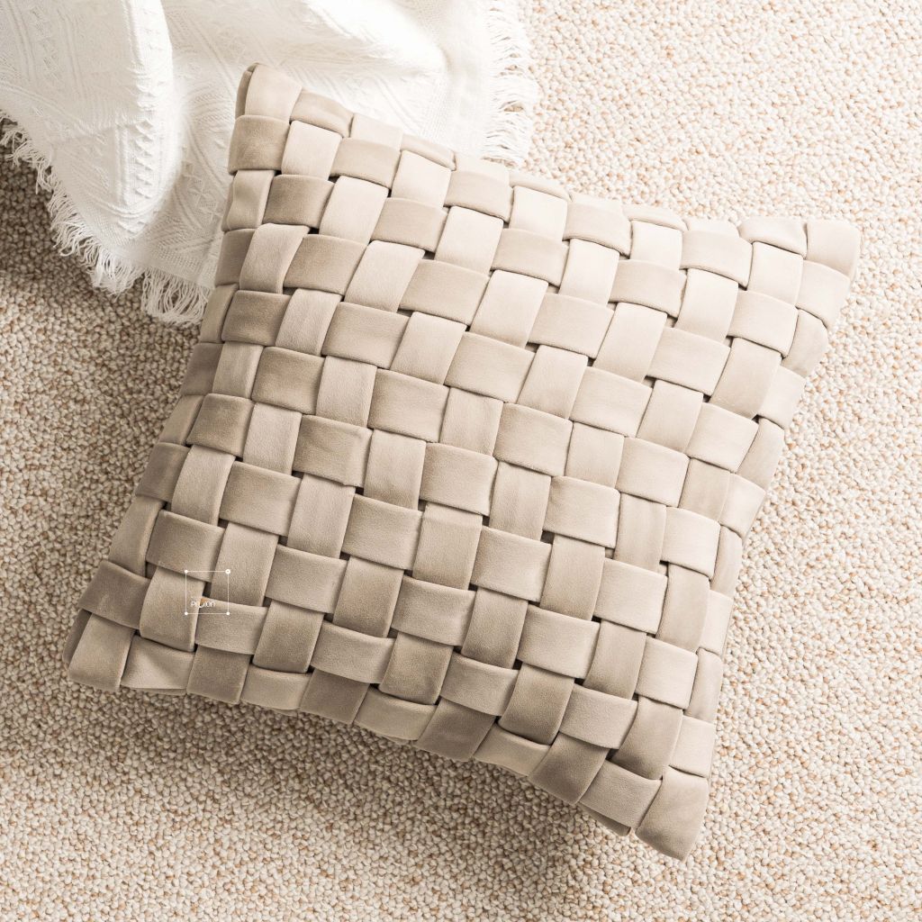 Vỏ Gối Tựa Lưng Sofa Vuông Dệt Thủ Công Cao Cấp Tua Rua Tông Nâu Nhạt