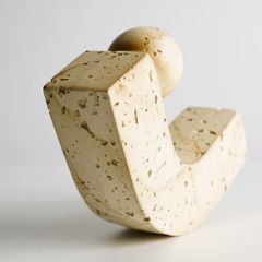Tượng Décor Phong Cách Wabi Sabi Quả Bóng Tròn Chữ V