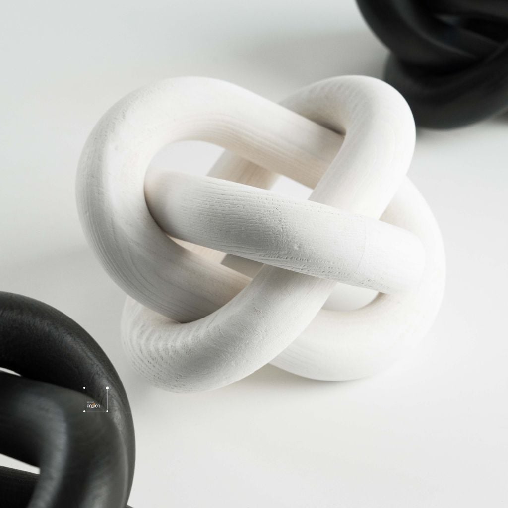 Đồ Decor Để Bàn Khối Tròn Gỗ 3 Vòng Dây Chuyền