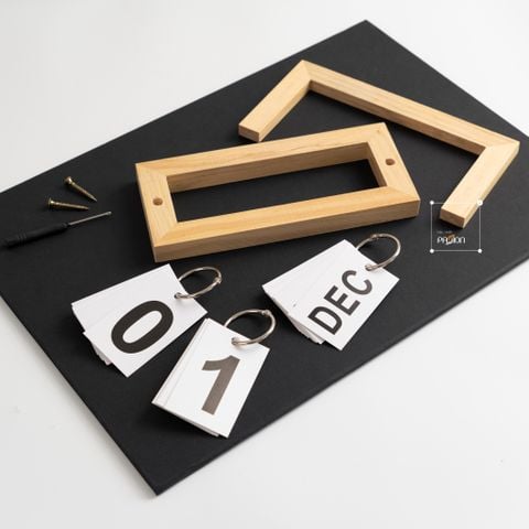 Lịch Decor Ngày Tháng Tự Lật Bằng Gỗ