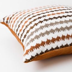 Vỏ Gối Tựa Lưng Jacquard Tông Nâu Sang Trọng