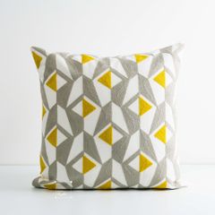 Vỏ Gối Tựa Lưng Sofa Linen Thêu Nổi Họa Tiết Hoa Vàng
