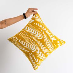 Vỏ Gối Tựa Lưng Sofa Linen Thêu Nổi Họa Tiết Hoa Vàng