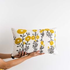 Vỏ Gối Tựa Lưng Sofa Linen Thêu Nổi Họa Tiết Hoa Vàng