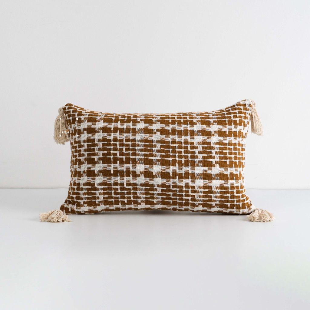 Gối Tựa Lưng Đan Caro Bông Dệt Sợi Tua Rua Rustic