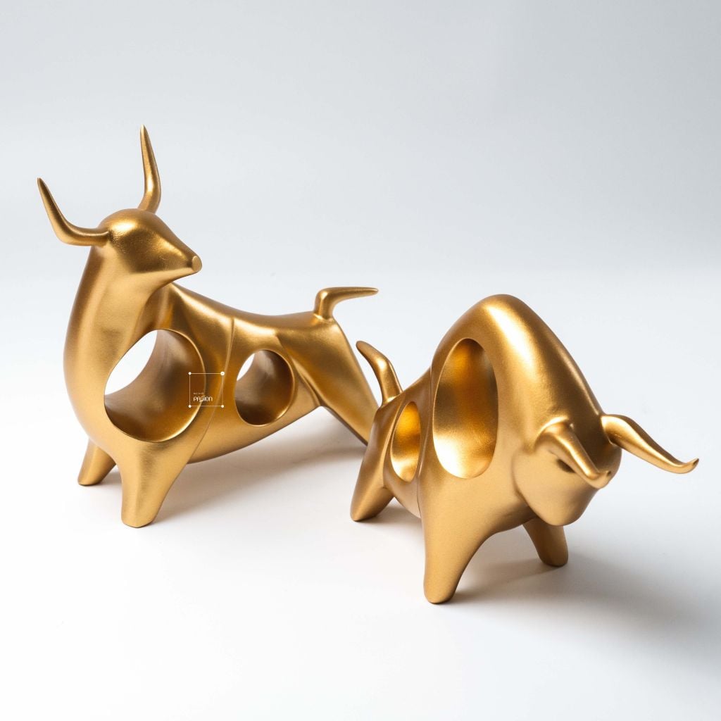 Tượng Bò Vàng Trang Trí Tủ Kệ Phòng Khách Hiện Đại