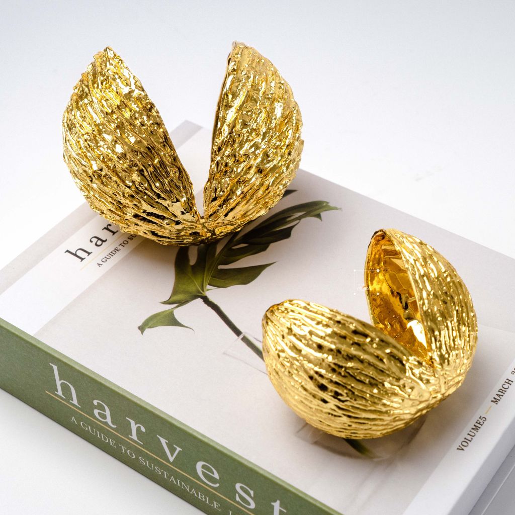 Tượng Decor Hình Vỏ Đậu Metal Để Bàn Sang Trọng