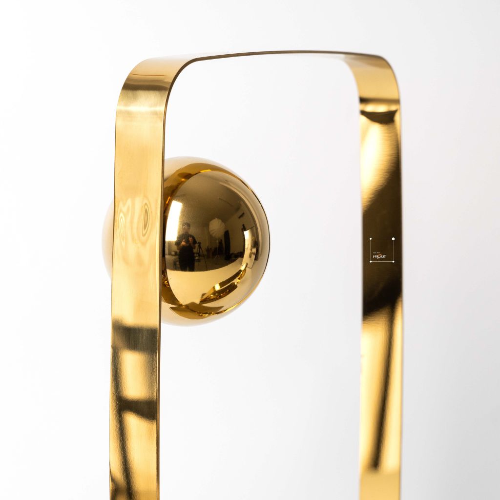 Set 2 Tượng Kim Loại Vàng Phối Bóng Tròn Decor Để Bàn