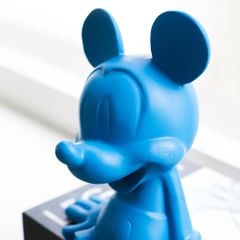 Tượng Decor Chuột Mickey Ngồi Thư Giãn Trang Trí
