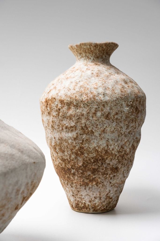 Bình Hoa Gốm Sứ Thủ Công Phong Cách Jingdezhen Wabi Sabi Trắng Xám