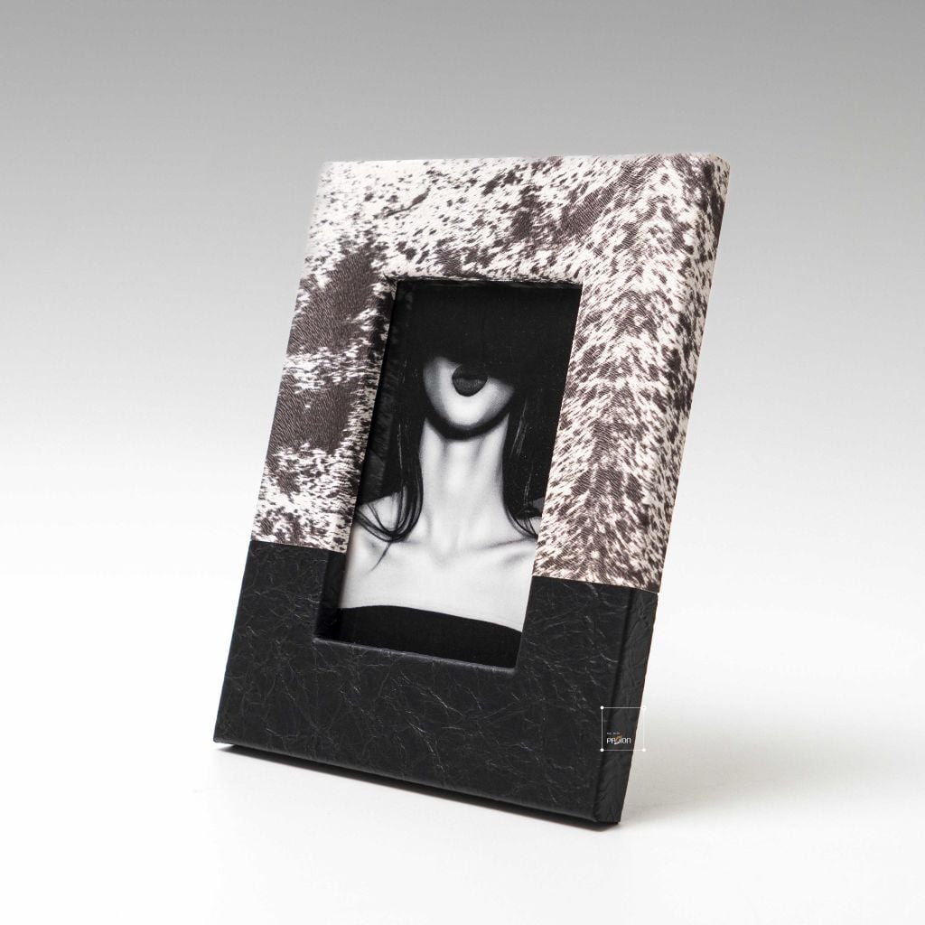 Khung Tranh Decor Để Bàn Phối Lông Thú Da PU