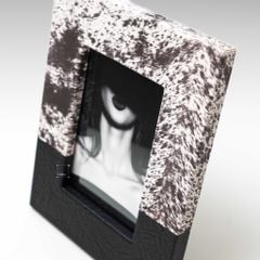 Khung Tranh Decor Để Bàn Phối Lông Thú Da PU