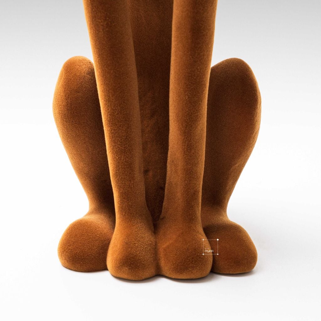 Tượng Báo Nâu Hình Đốm Nhung Ngồi Sang Trọng