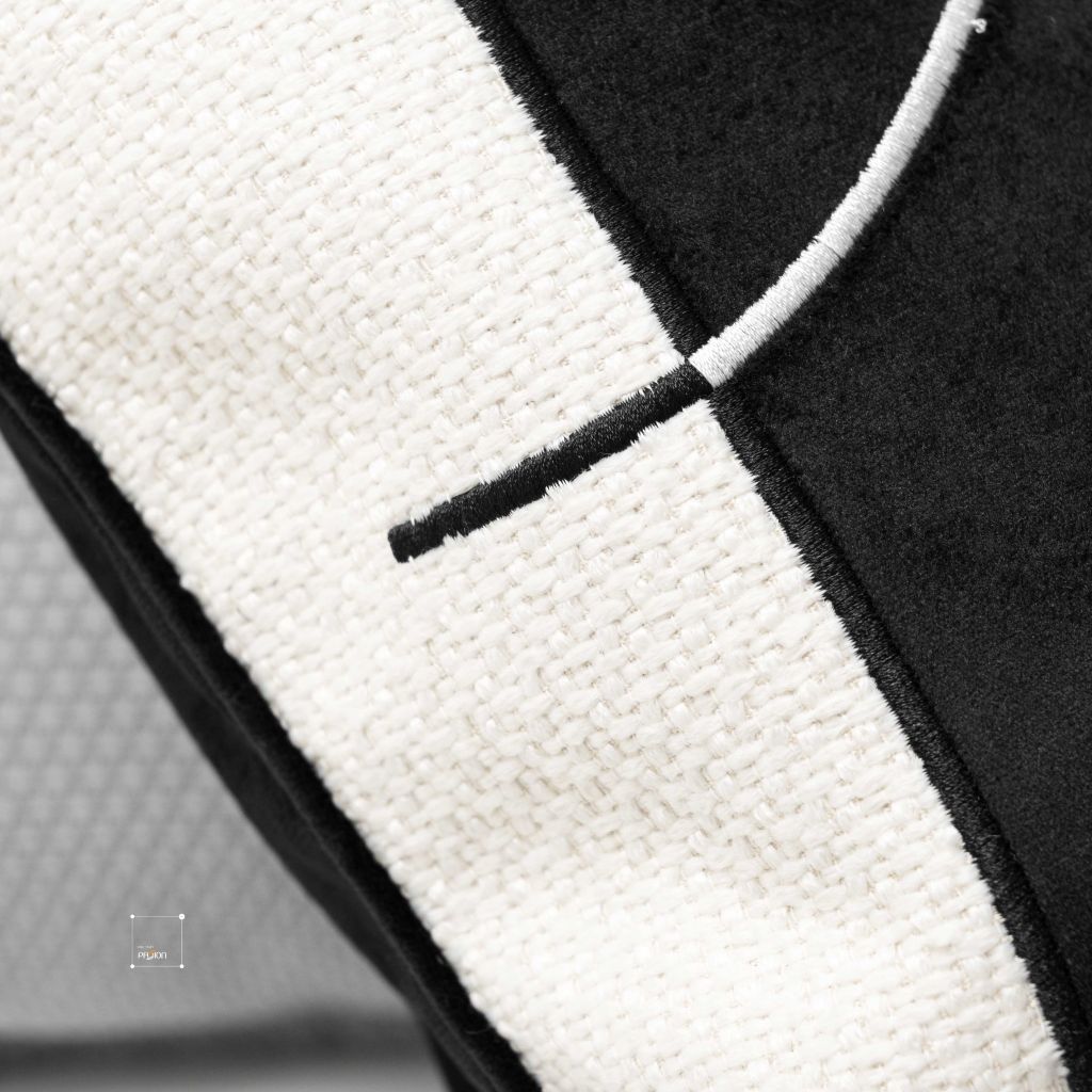 Vỏ Gối Tựa Lưng Sofa Retro Tông Đen Xám Kiểu Mỹ