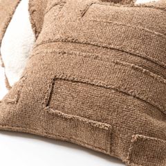 Vỏ Gối Tựa Lưng Phong Cách Wabi Sabi Nâu Hạt Dẻ