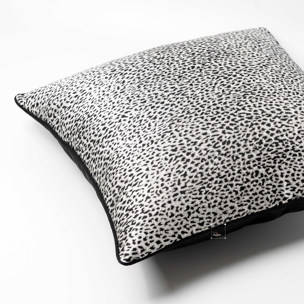 Vỏ Gối Tựa Lưng Trang Trí Thêu Cao Cấp Size 50cm - Xám Beo