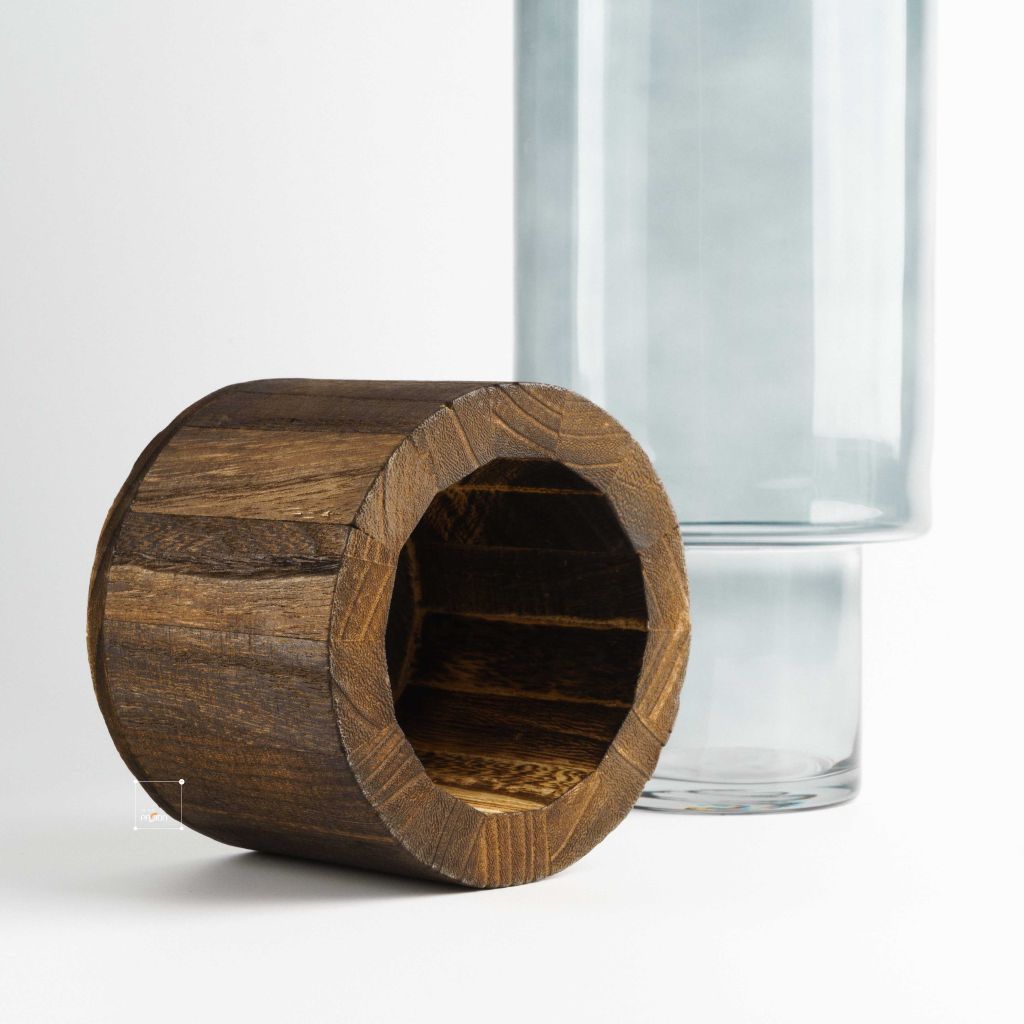 Bình Hoa Thủy Tinh Màu Nước Có Đế Gỗ Nâng Cao Hoa