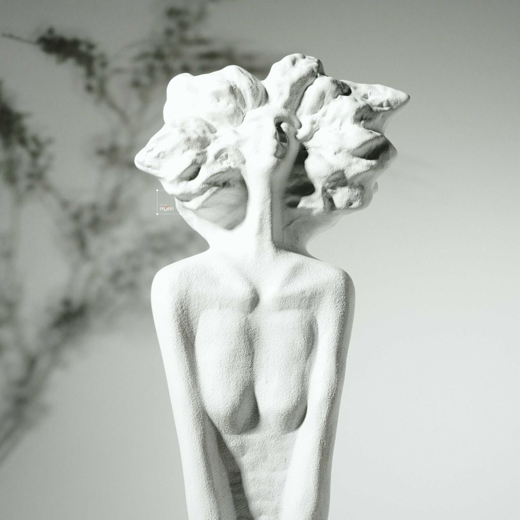 Tượng Trang Trí Hình Cô Gái Quý Phái Châu Âu Decor