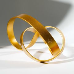 Tượng Decor Vòng Xoắn Bằng Kim Loại Ánh Vàng