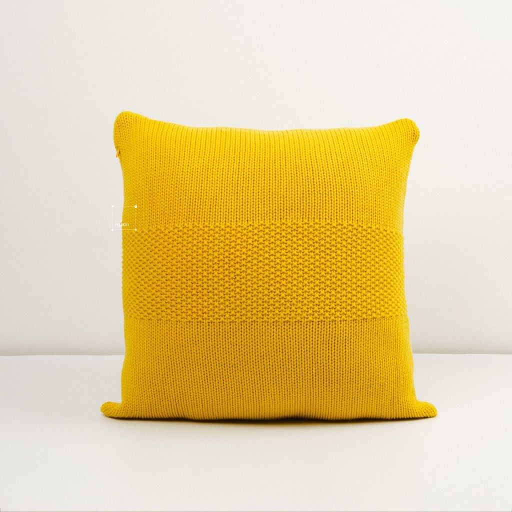 Set Gối Tựa Lưng Phối Khăn Phủ Sofa Tông Vàng 03