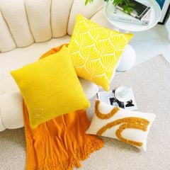 Set Gối Tựa Lưng Phối Khăn Phủ Sofa Tông Vàng 03