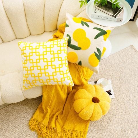 Set Gối Tựa Lưng Phối Khăn Phủ Sofa Tông Vàng 05