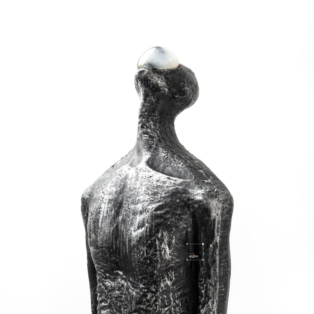 Tượng Điêu Khắc Bán Thân Giọt Nước Trang Trí