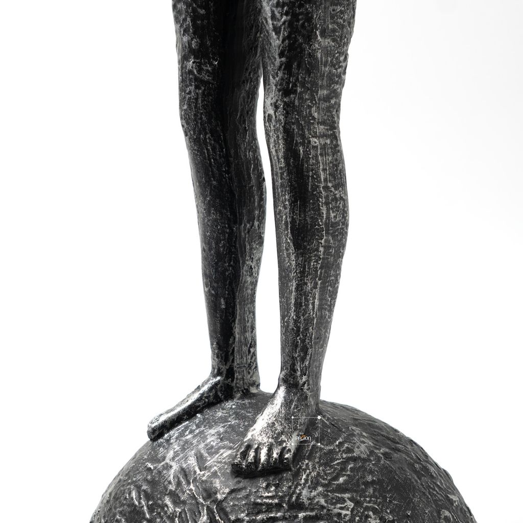 Tượng Điêu Khắc Bán Thân Giọt Nước Trang Trí