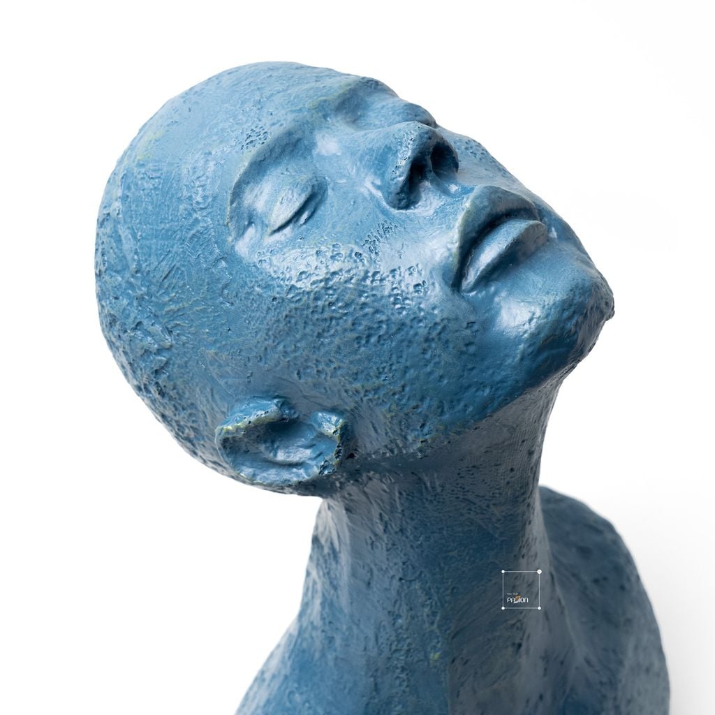 Tượng Điêu Khắc Bán Thân Giọt Nước Trang Trí