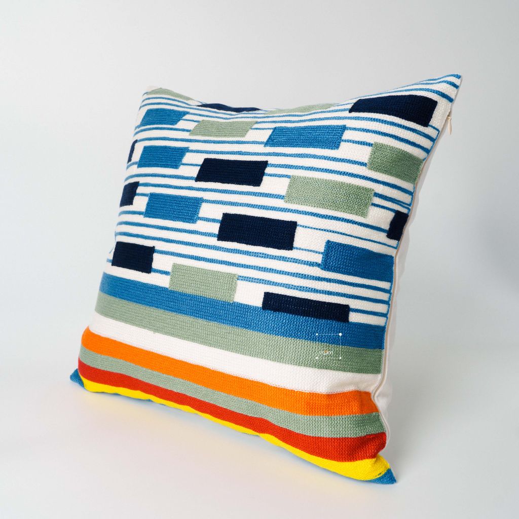 Vỏ Gối Tựa Lưng Thêu Nổi Họa Tiết Color Block Xanh Vàng